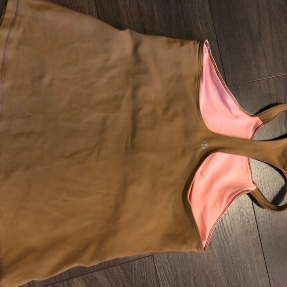 Lululemon keyhole halter tank in brown with pale pink lining - Picture 3 of 8
